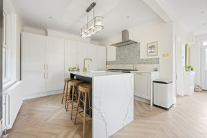 Photo 8- click for photo gallery